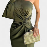 Габриела Асиметрична Рокля с Драпиране на Едно Рамо