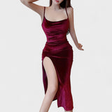 Габриела - Рокля от кадифе с страничен разрез