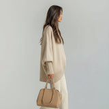 Габриела | Мек пуловер с обло деколте