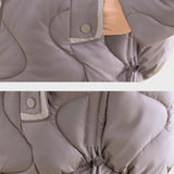 Стефания – Топла дамска зимна яка с качулка и стегнат дизайн